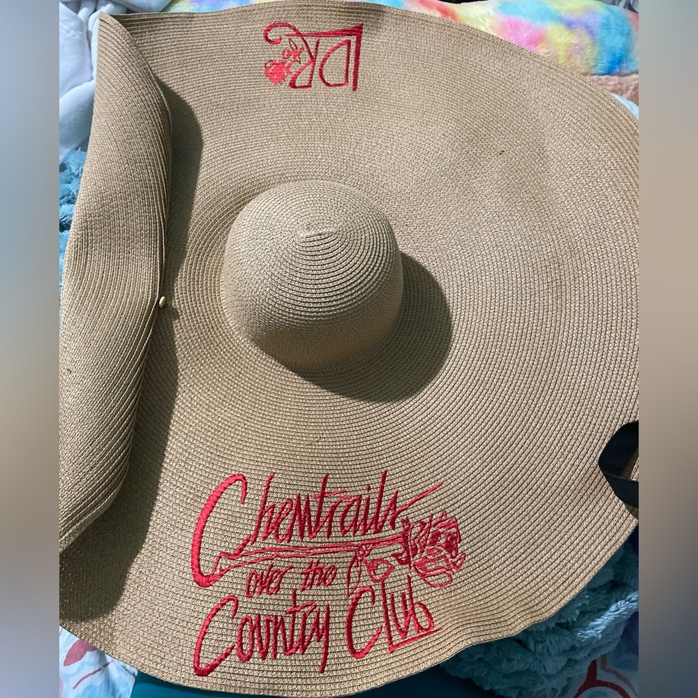 Lana del rey chemtrails sun hat